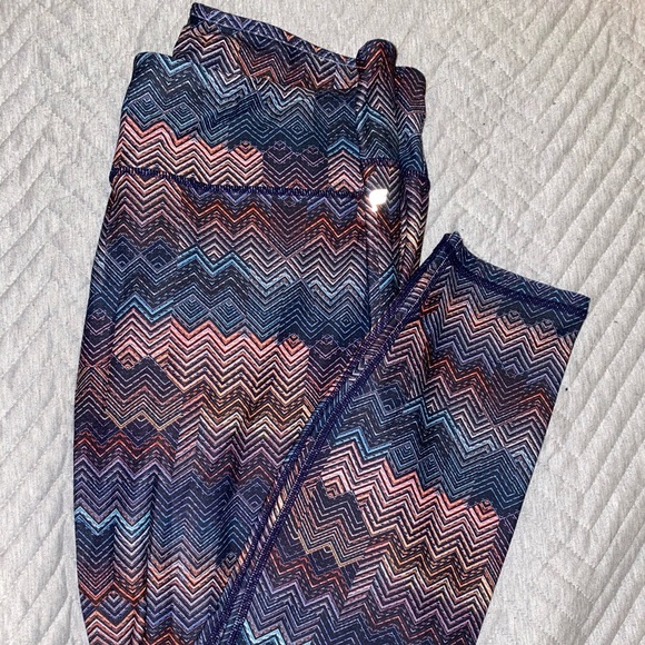 Fabletics 7/8 Leggings - Picture 1 of 2